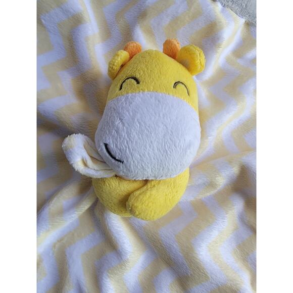 Carters Giraffe Baby Security Blanket Yellow White Grey Chevron Zig Zag Stripes - Picture 3 of 6